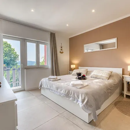 Cosy D&d By Interhome Holiday home Brod Moravice